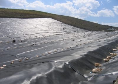 Billings-HDPE liner installation